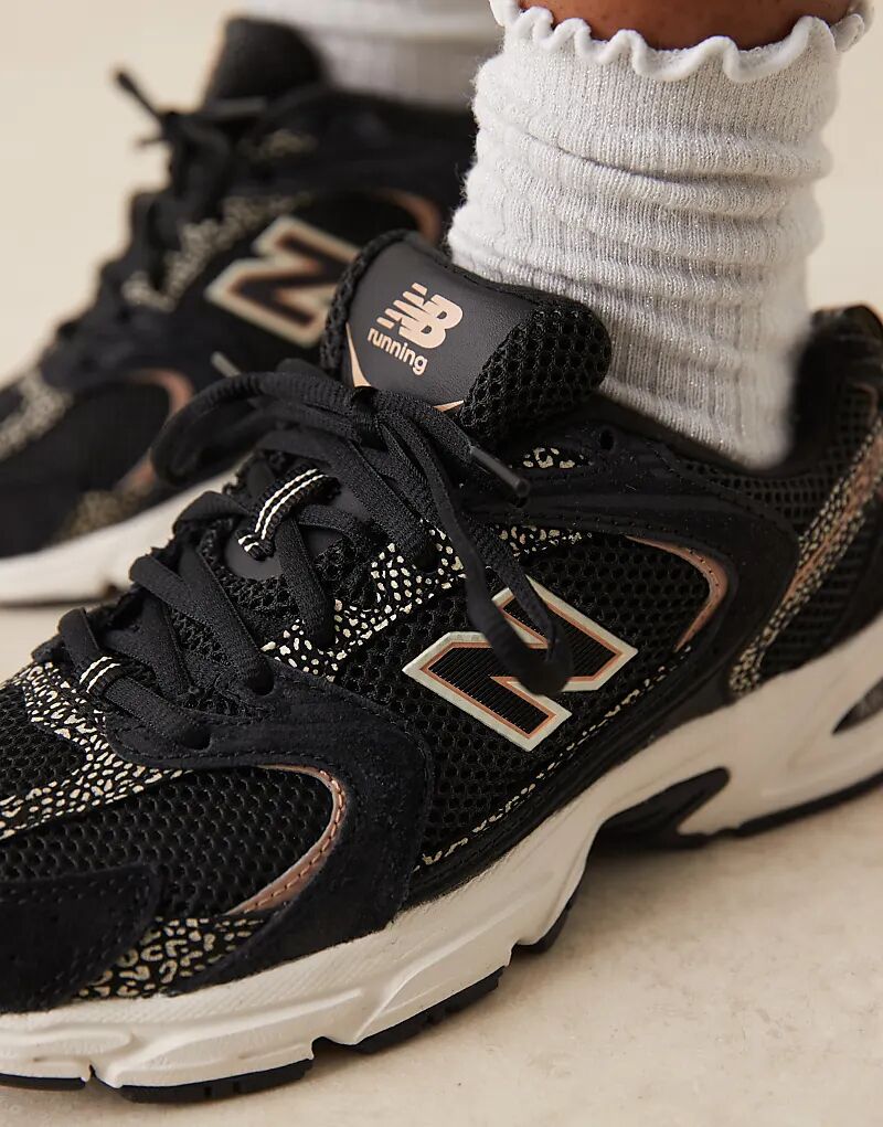 Кроссовки New Balance 530 черного цвета с леопардовым принтом — фото 3