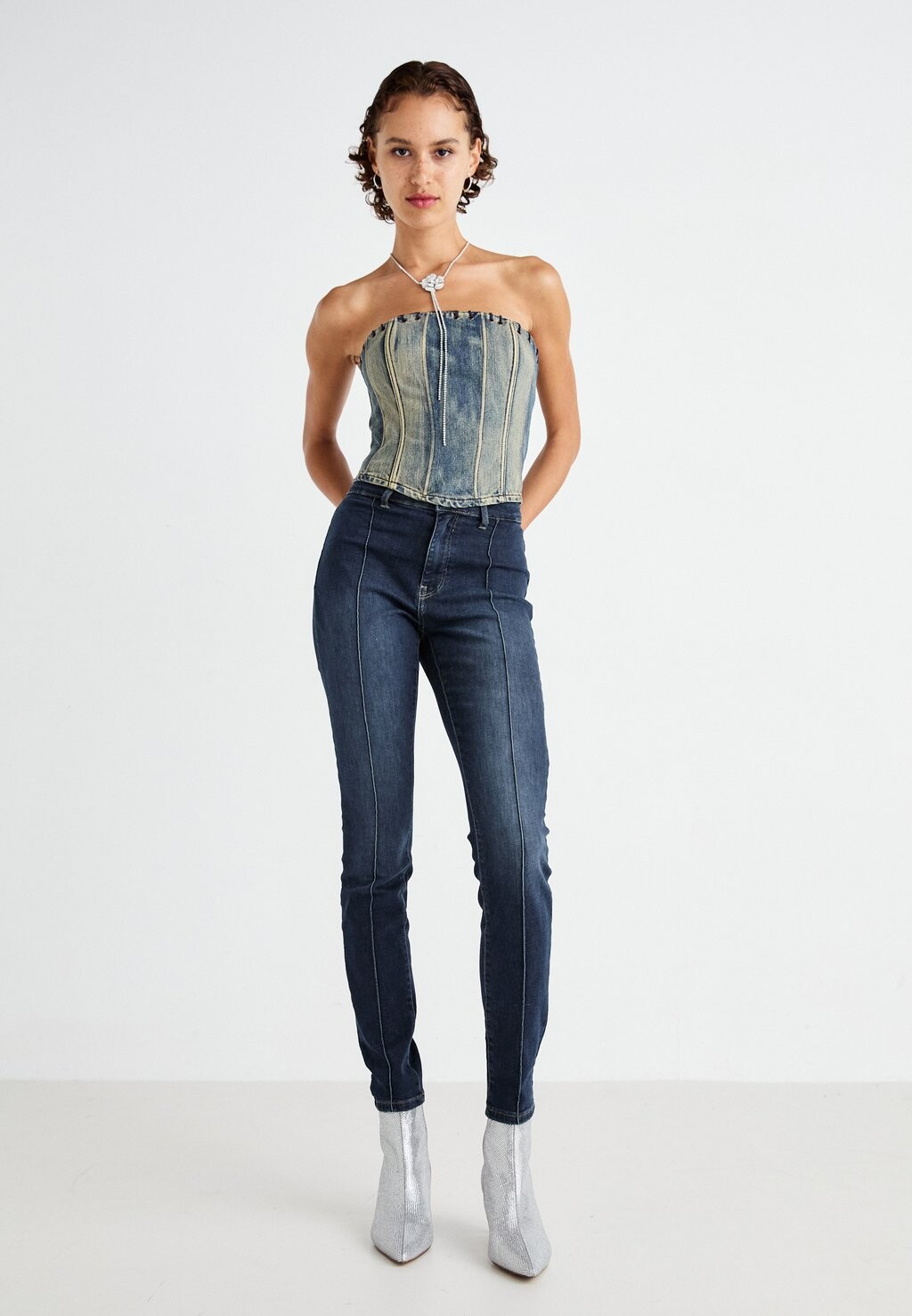 

Джинсы облегающие ONLBLUSH MID WAIST PINTUCK ONLY, темно-синий деним