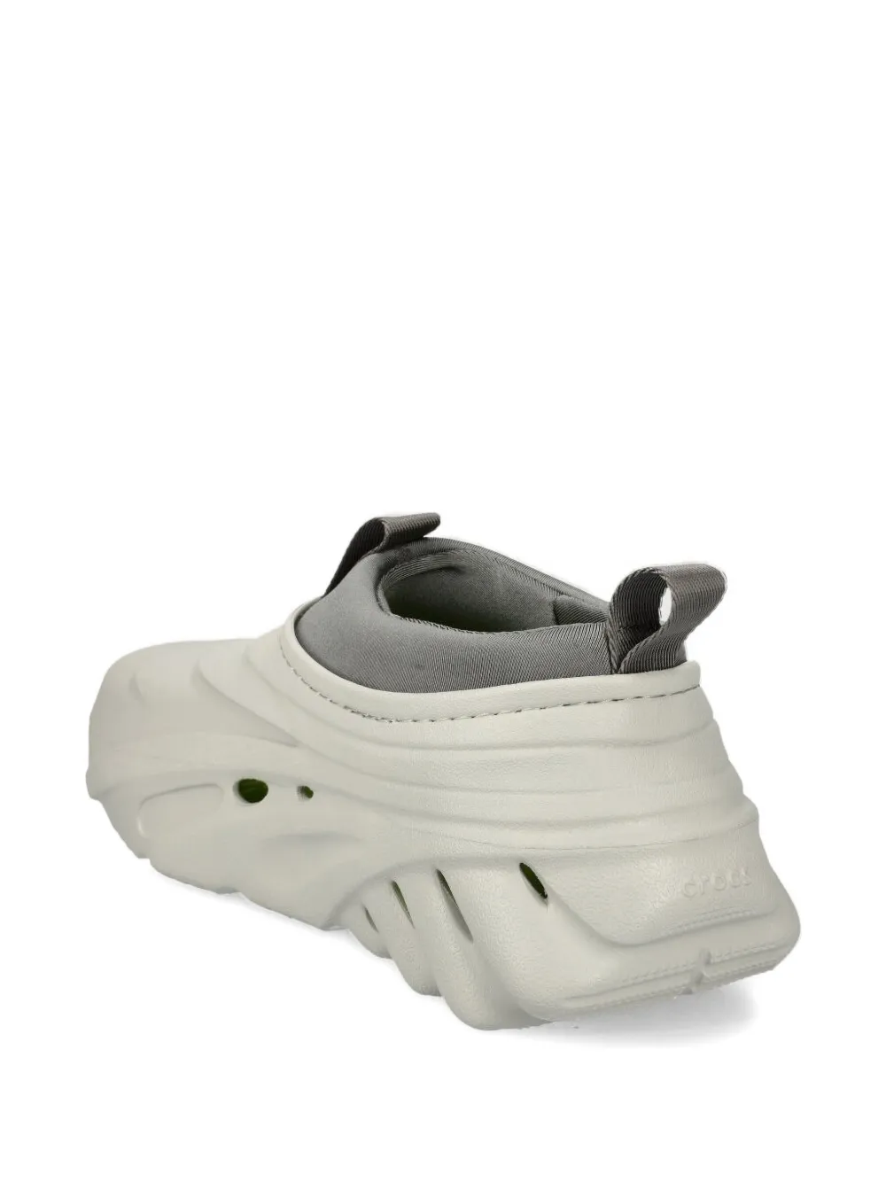 Шлепанцы на скульптурной подошве Crocs, белый — фото 2