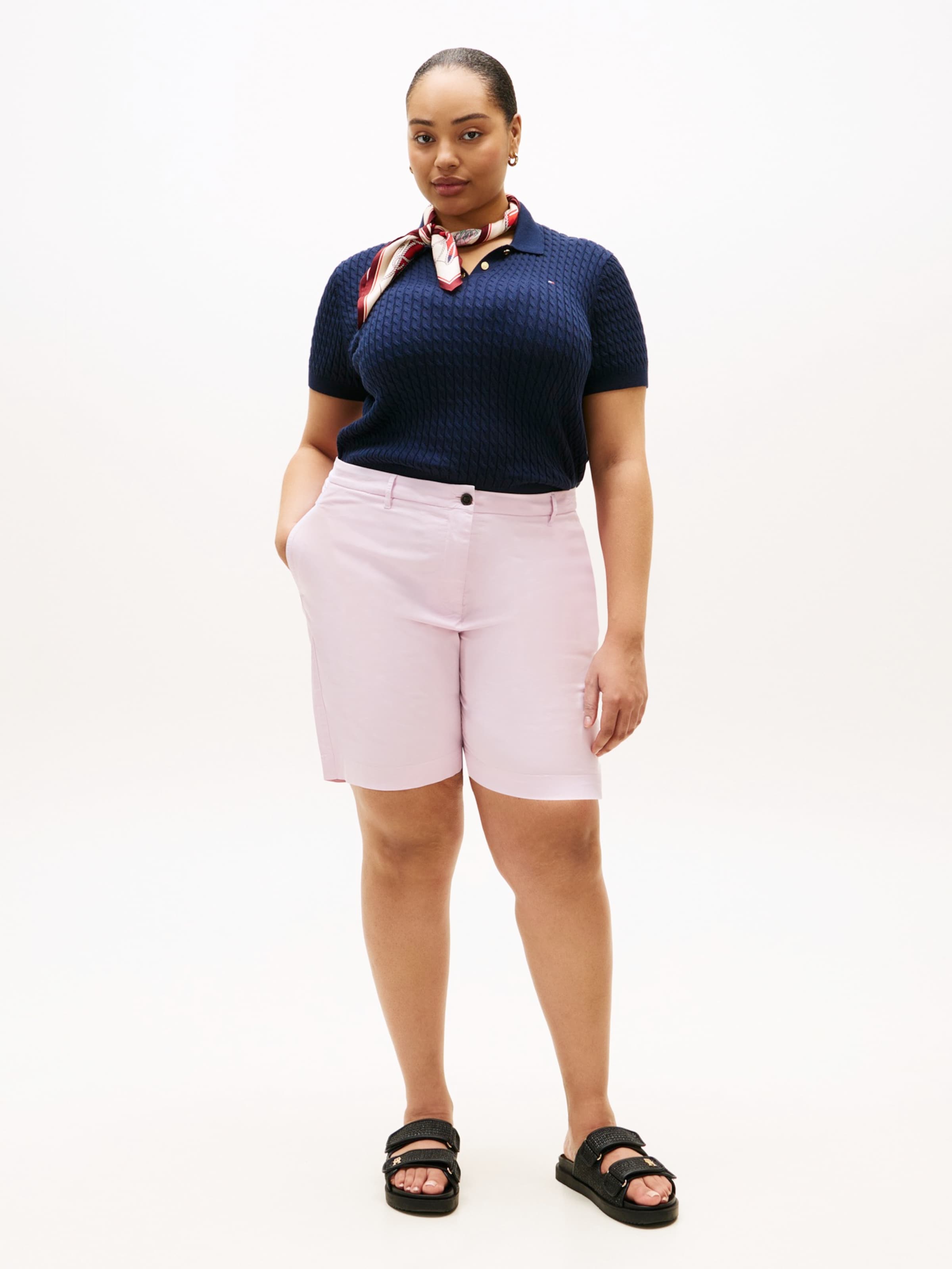 Tommy Hilfiger Curve Шорты-чинос Regular в лиловом цвете — фото 4