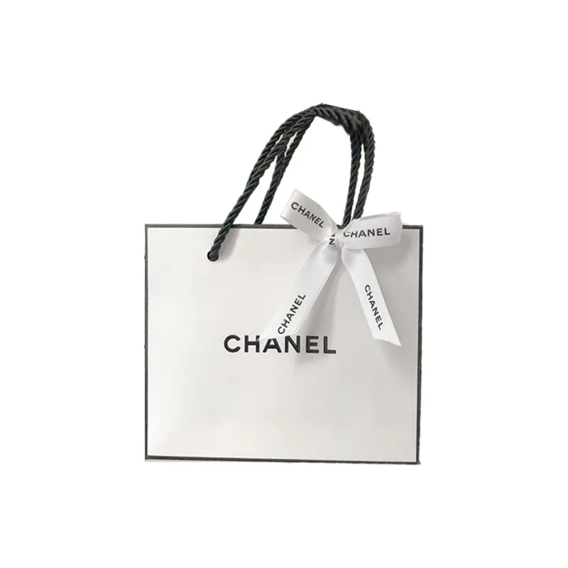 CHANEL Крем для рук Black Egg Wisdom Collection увлажняющий и питающий, 50 мл — фото 4