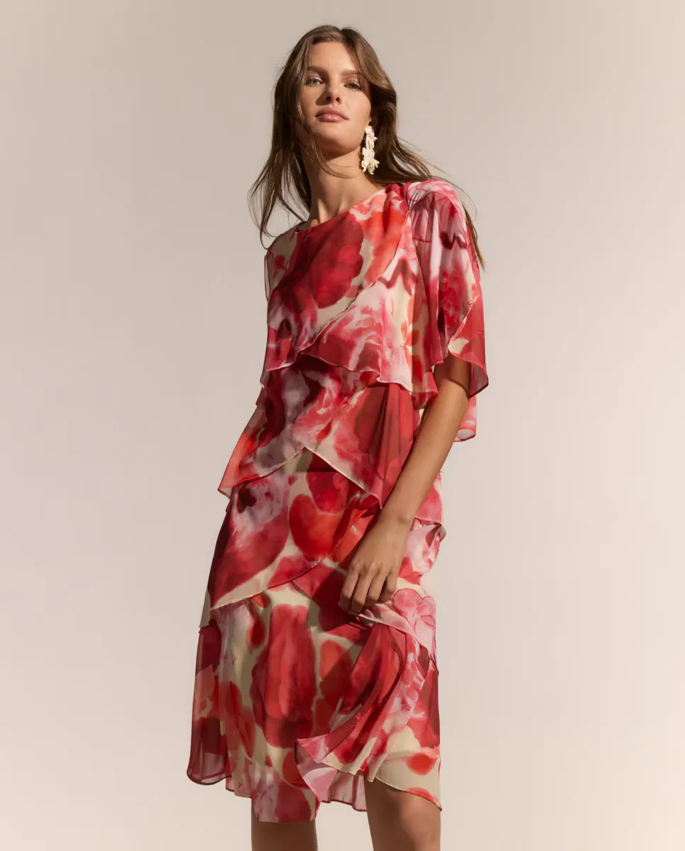 

Короткое многослойное платье с короткими рукавами Woman Fiesta El Corte Inglés, красный