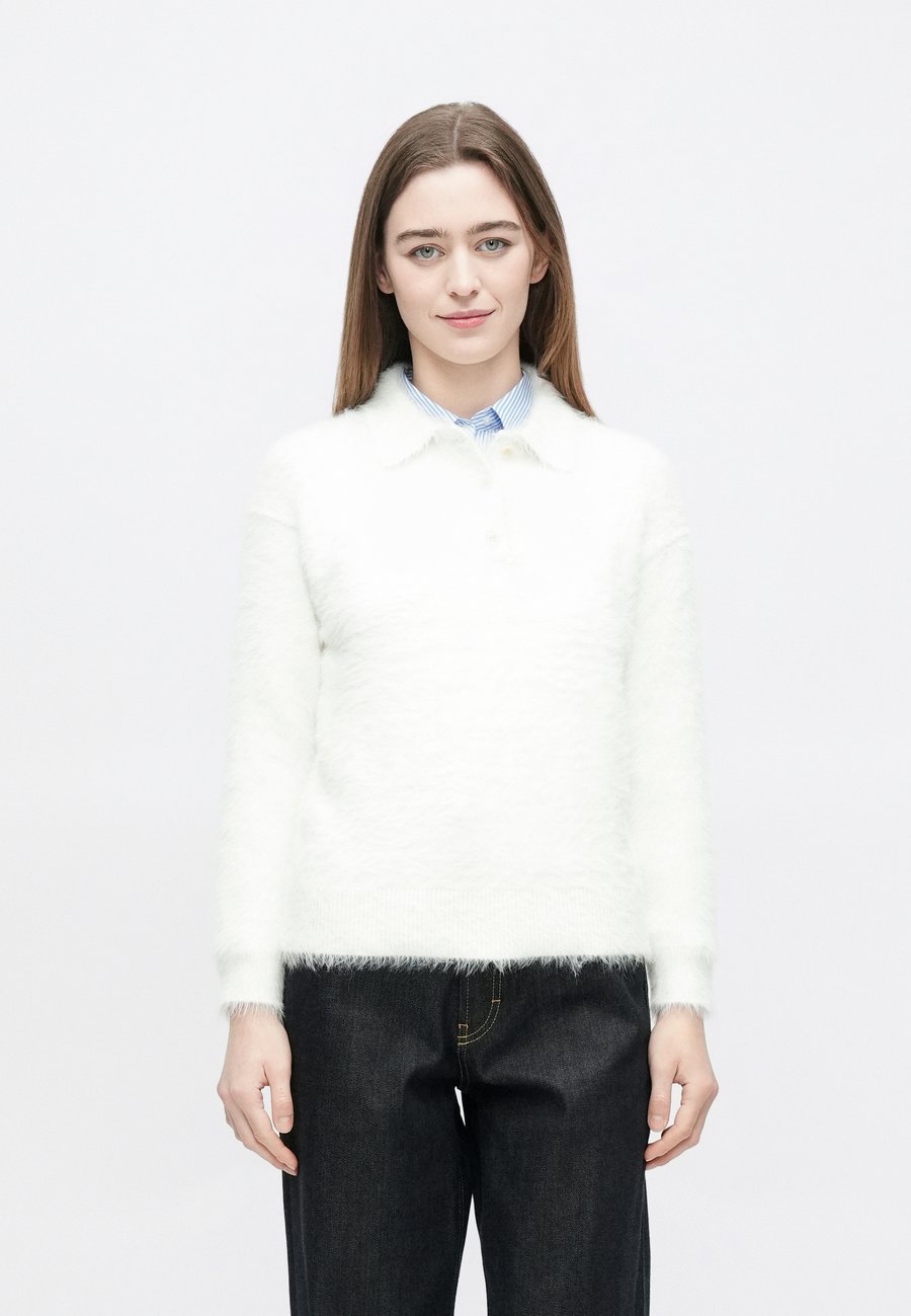 

Джемпер Calvin Klein Jeans FUZZY NOVELTY, Tofu/Off-White