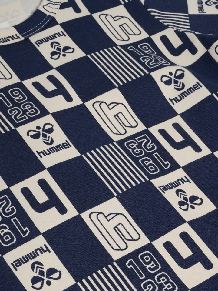 

Комбинезон на кнопках Hummel Hmljanus boys в цвете BLACK IRIS Hummel