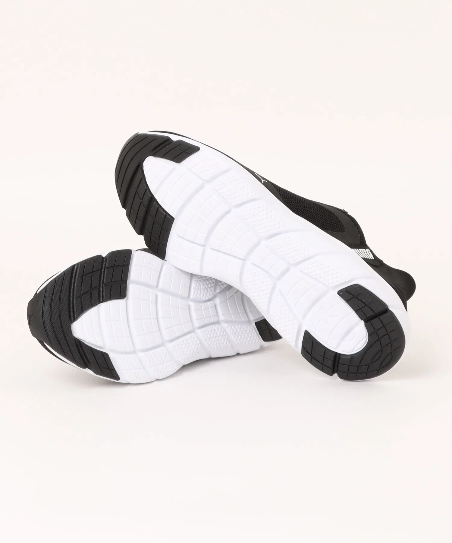 Мужские кроссовки PUMA Softride Ease In ALT Wide чёрно-белые — фото 3