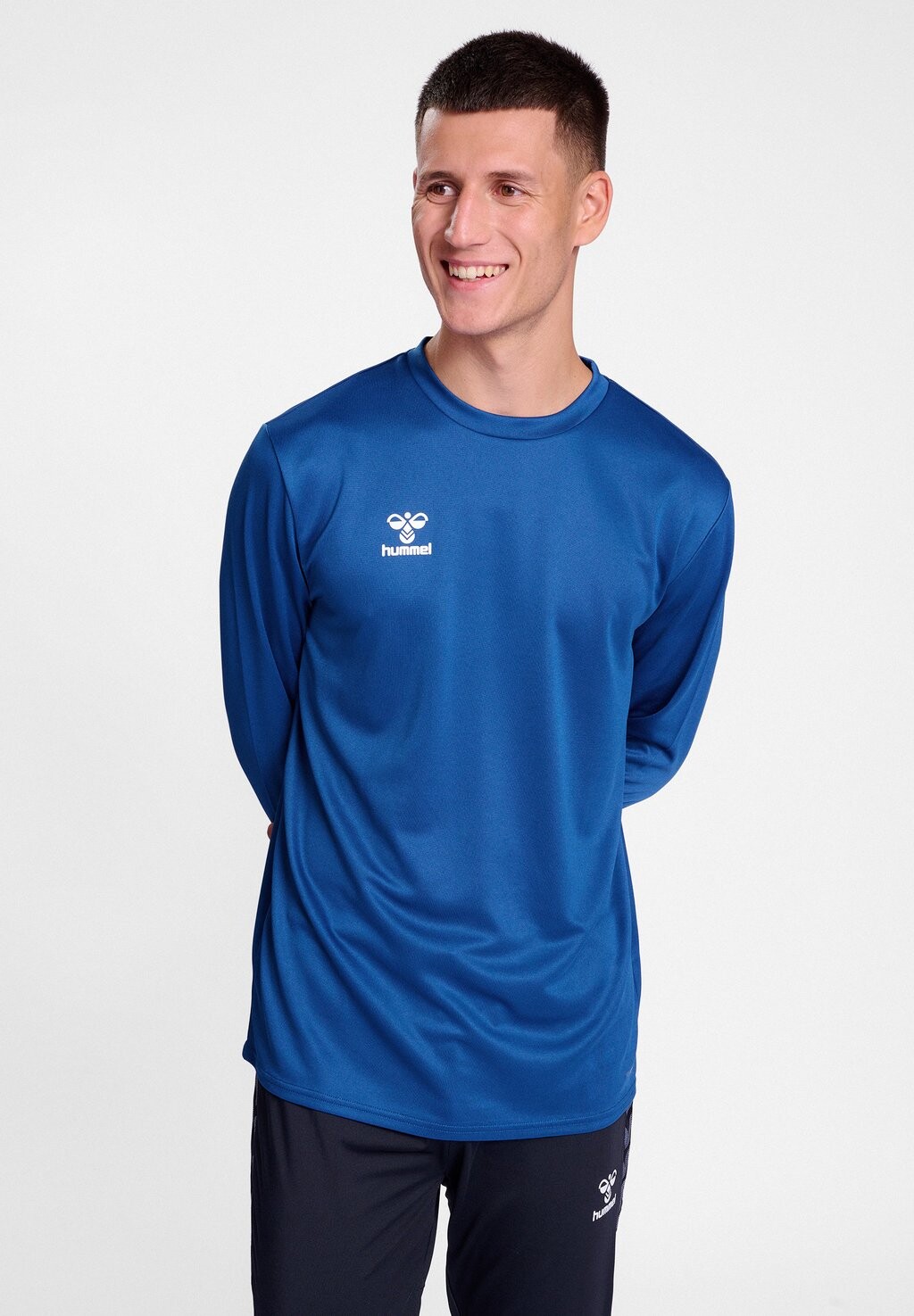 

Толстовка ESSENTIAL Hummel, цвет true blue