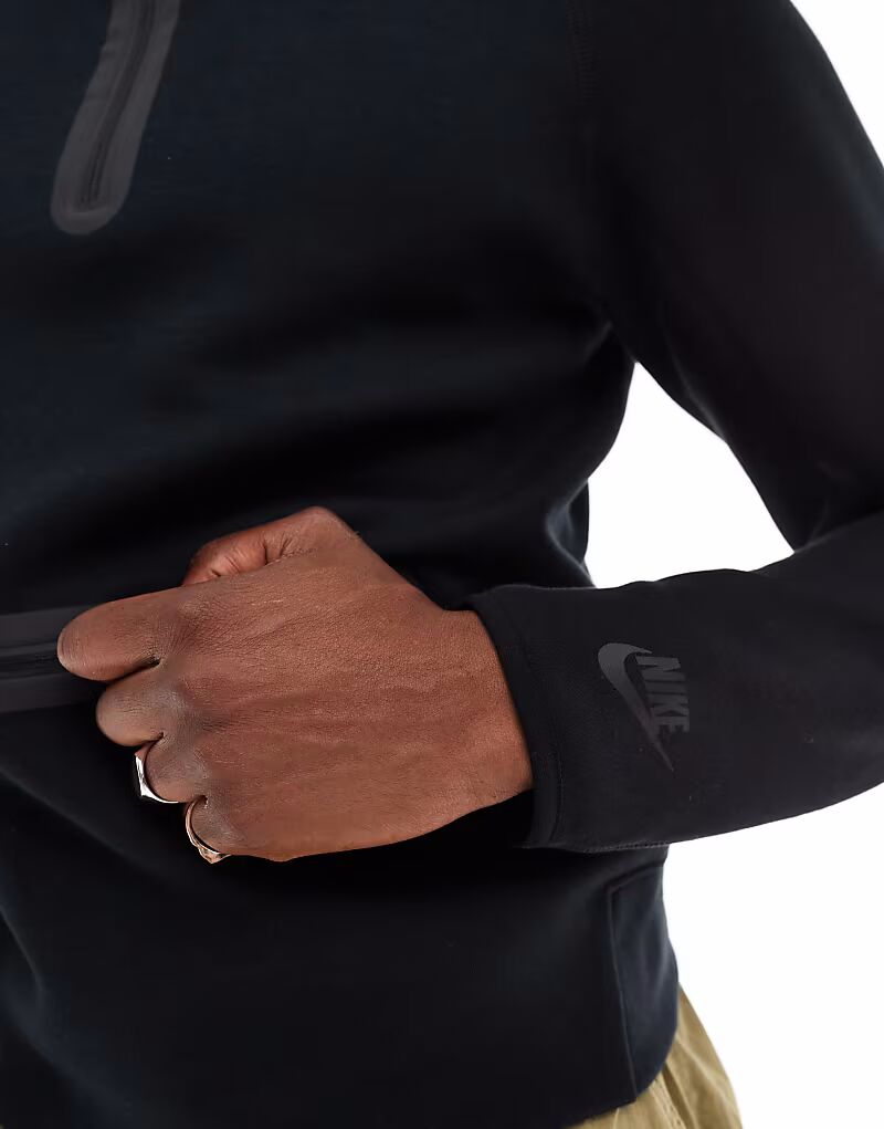 Свитшот Tech Fleece с полумолнией черного цвета Nike — фото 3