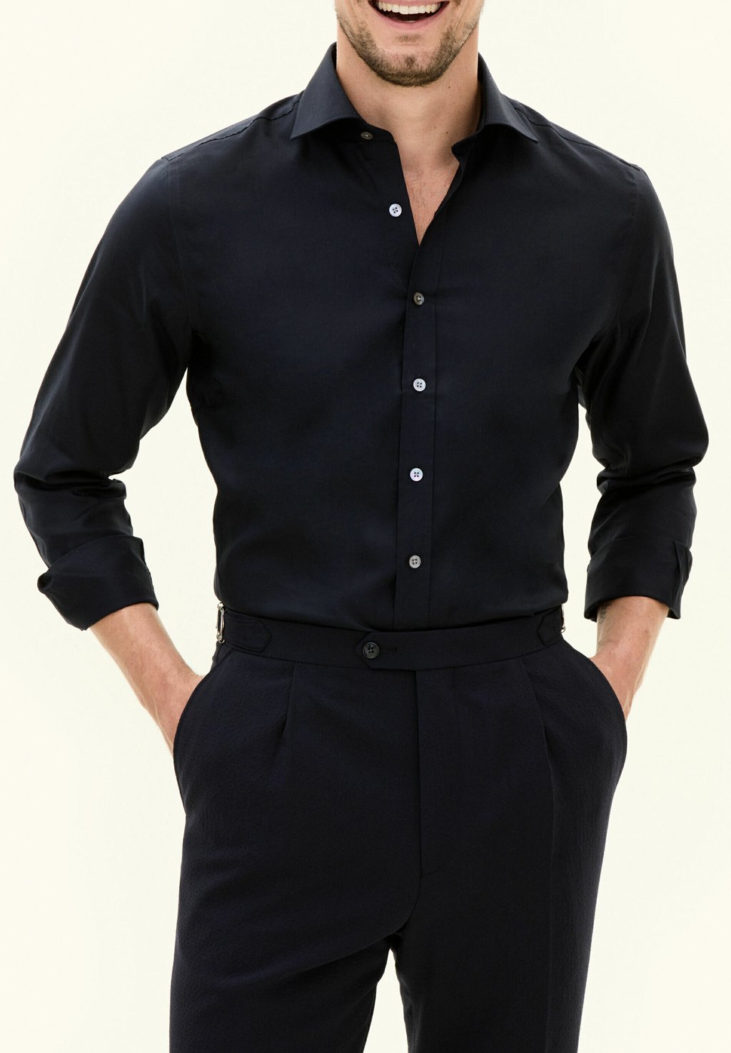 

Рубашка CUT AWAY NON IRON Oscar Jacobson, темно-синий