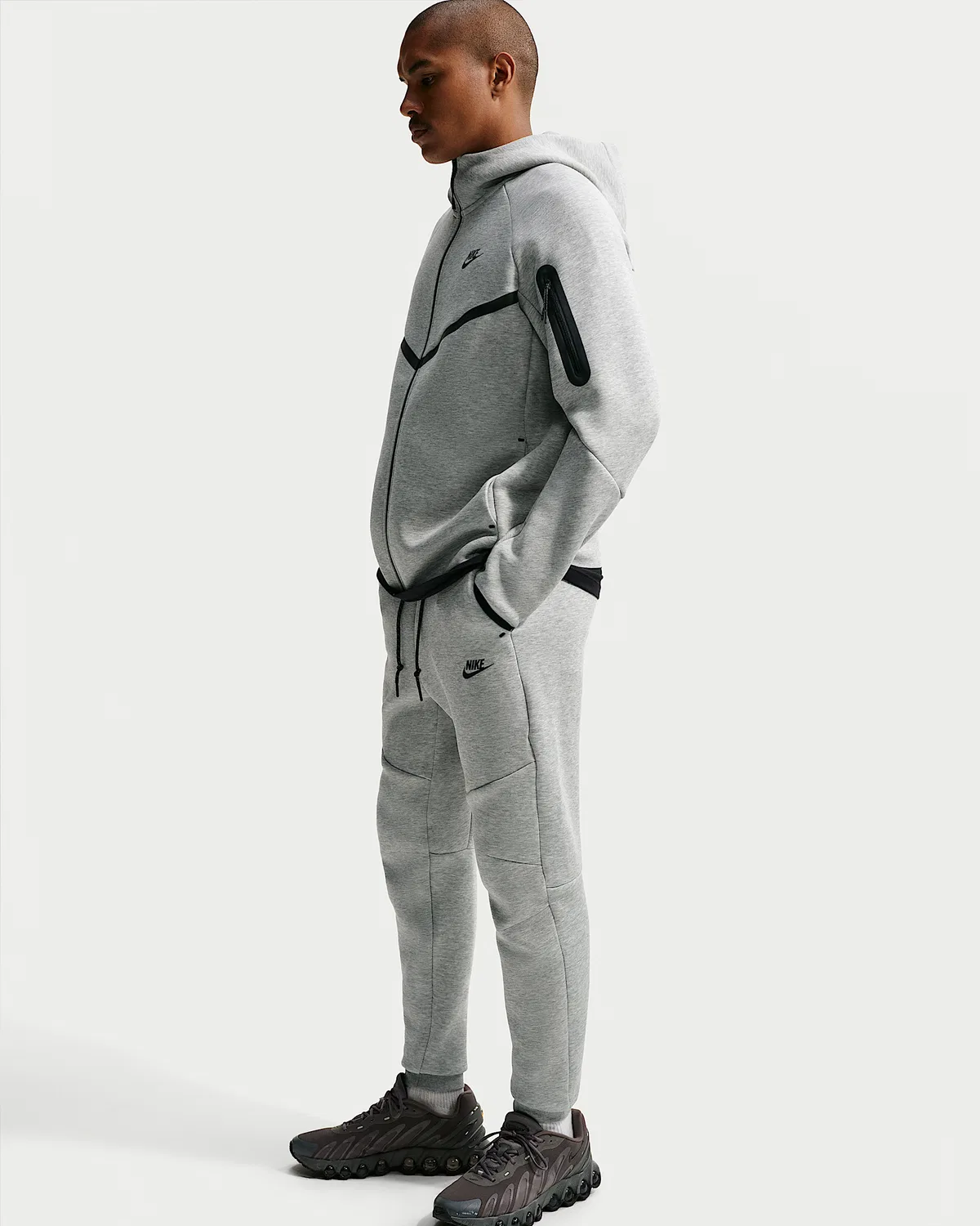 Мужские флисовые джоггеры Nike Tech, Dark Grey Heather/Black — фото 4