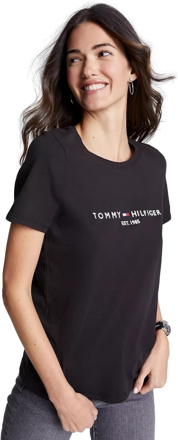 

Женская футболка с полосатым логотипом Tommy Hilfiger, Embroidered-Logo Dark Sable Black, Черный, Женская футболка с полосатым логотипом Tommy Hilfiger, Embroidered-Logo Dark Sable Black