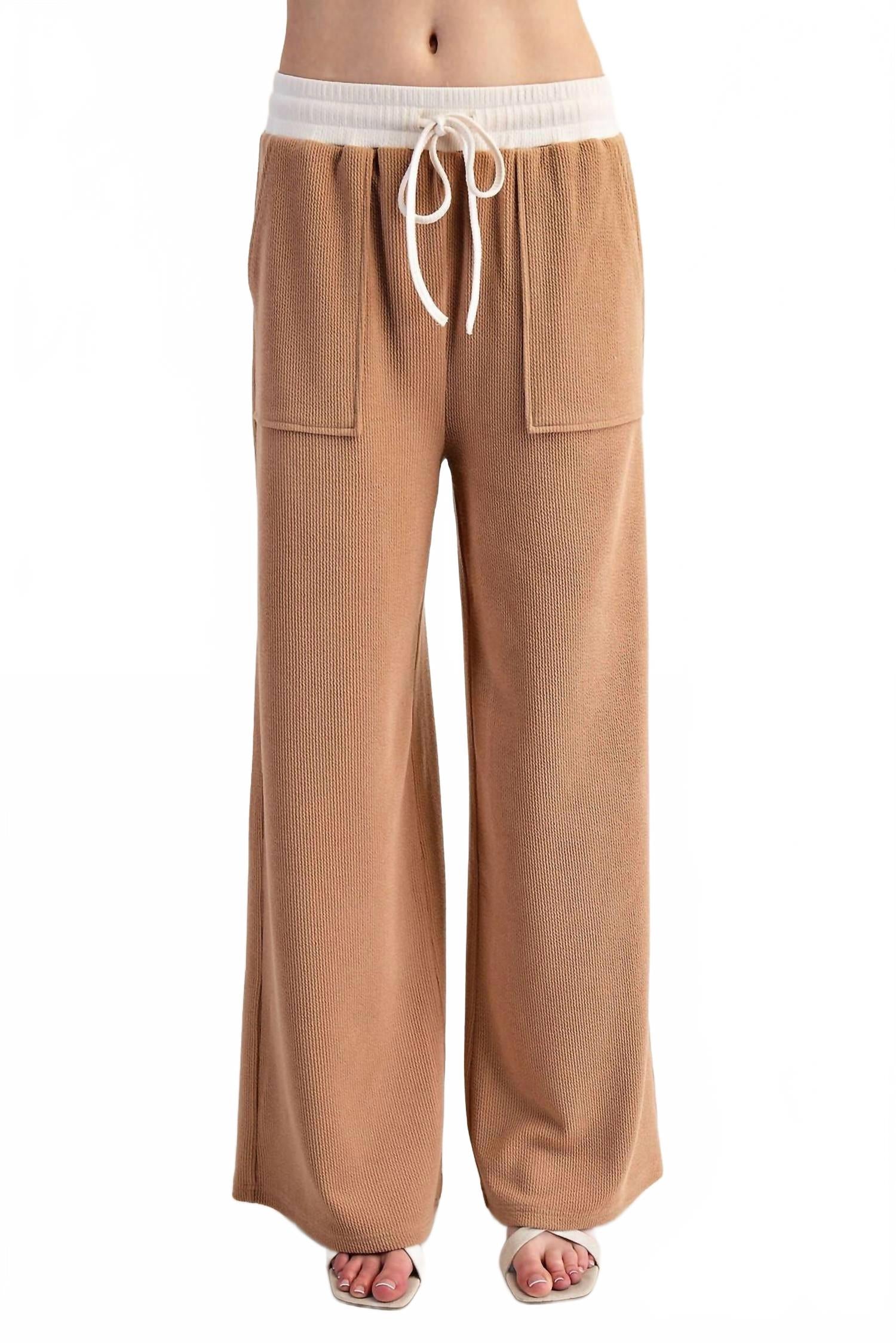 

Eesome Брюки прямого кроя с контрастной талией, цвет «Коко»