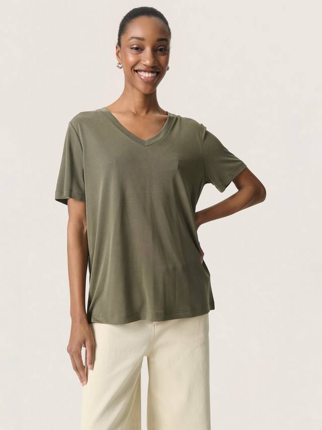 

Футболка Columbine Soaked In Luxury, Mid Green