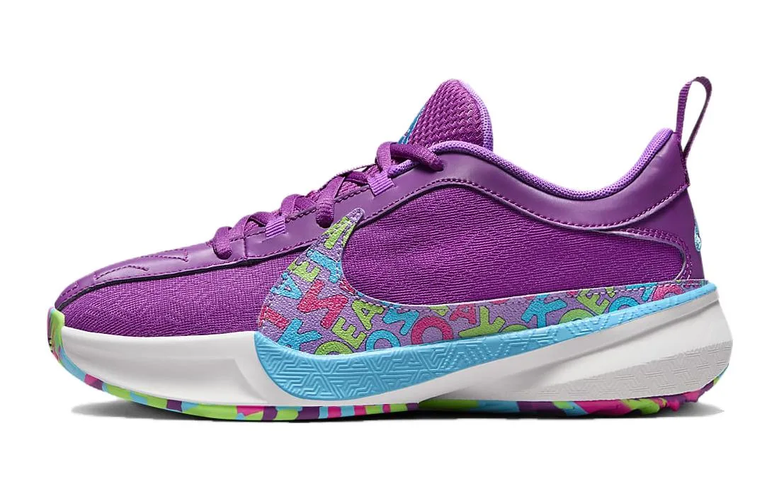Кроссовки Zoom Freak 5 Alphabet Bros GS Nike, фиолетовый белый
