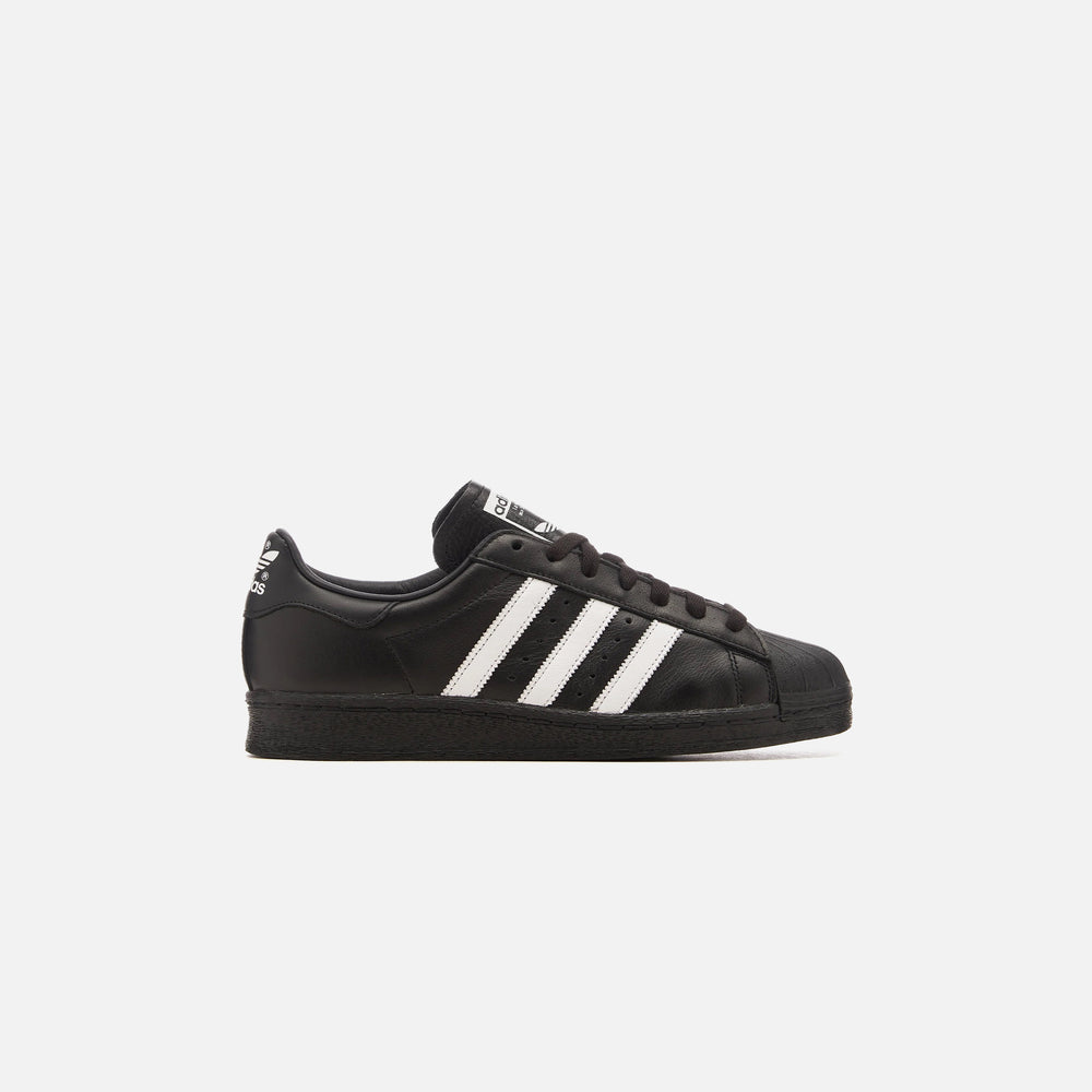 

Кроссовки adidas Originals Superstar 82, цвет Core Black/White/Core Black