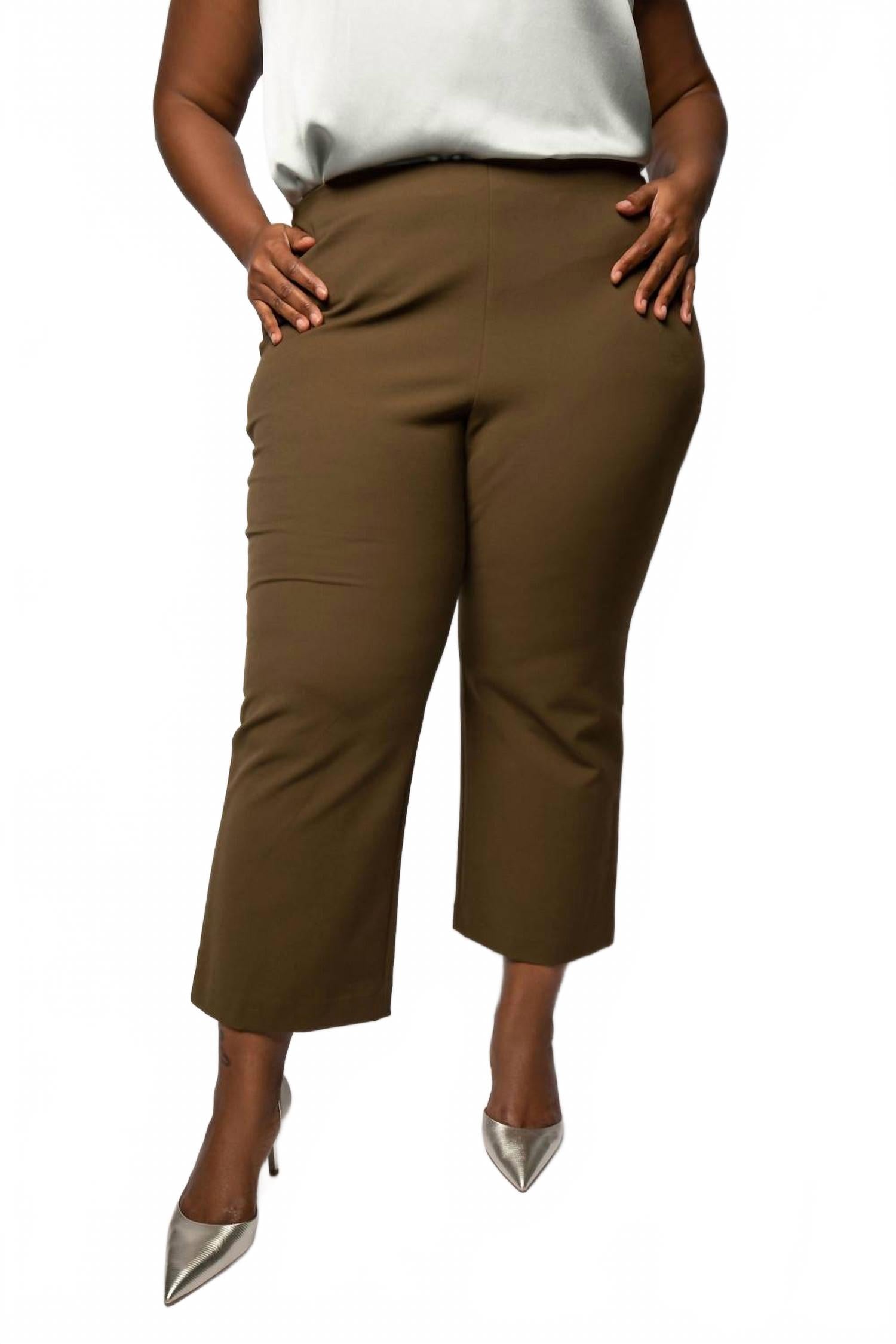 

Высокие укороченные расклешенные брюки плюс размера в цвете оливковая ночь Vince