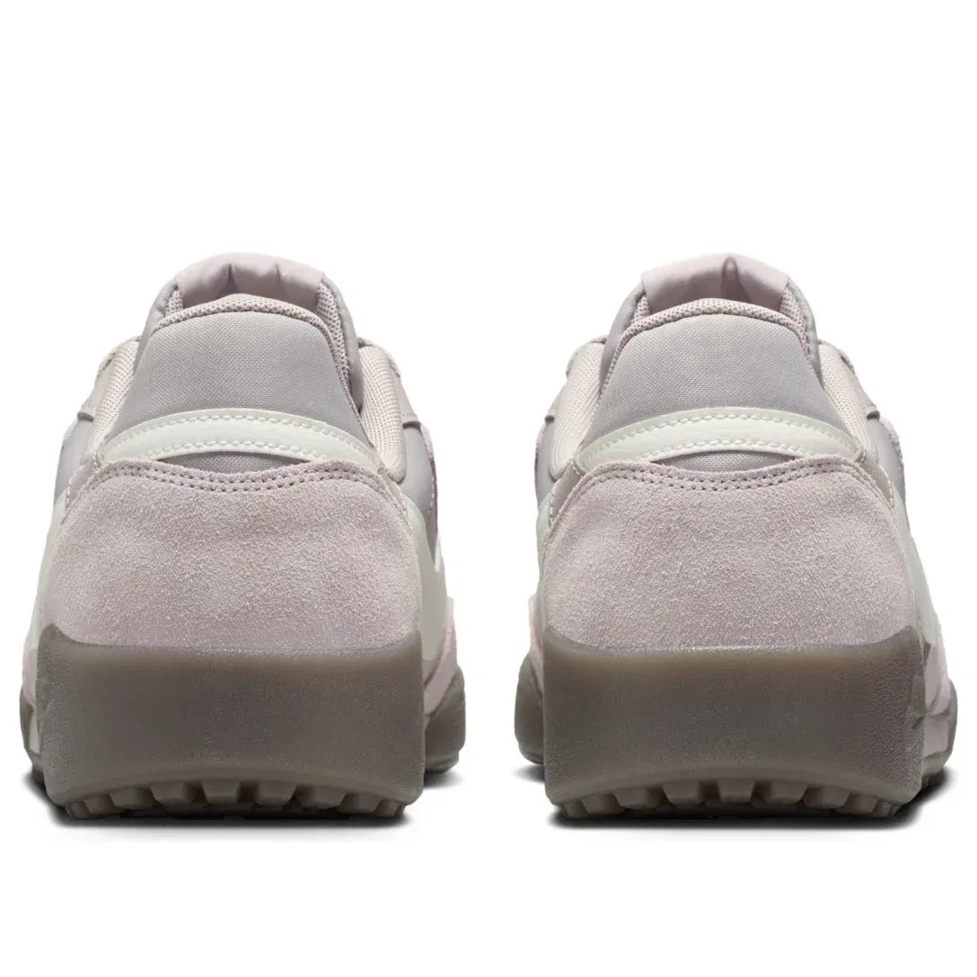 Кроссовки Nike Terra Manta Suede 'College Grey Sail Cave Stone' IB7254-001, серый — фото 3