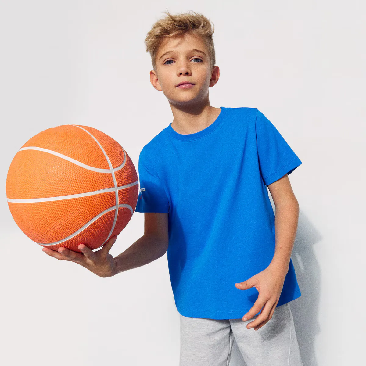 

Футболка Boomerang Sportcasual для мальчиков с короткими рукавами, цвет 440 Azulón