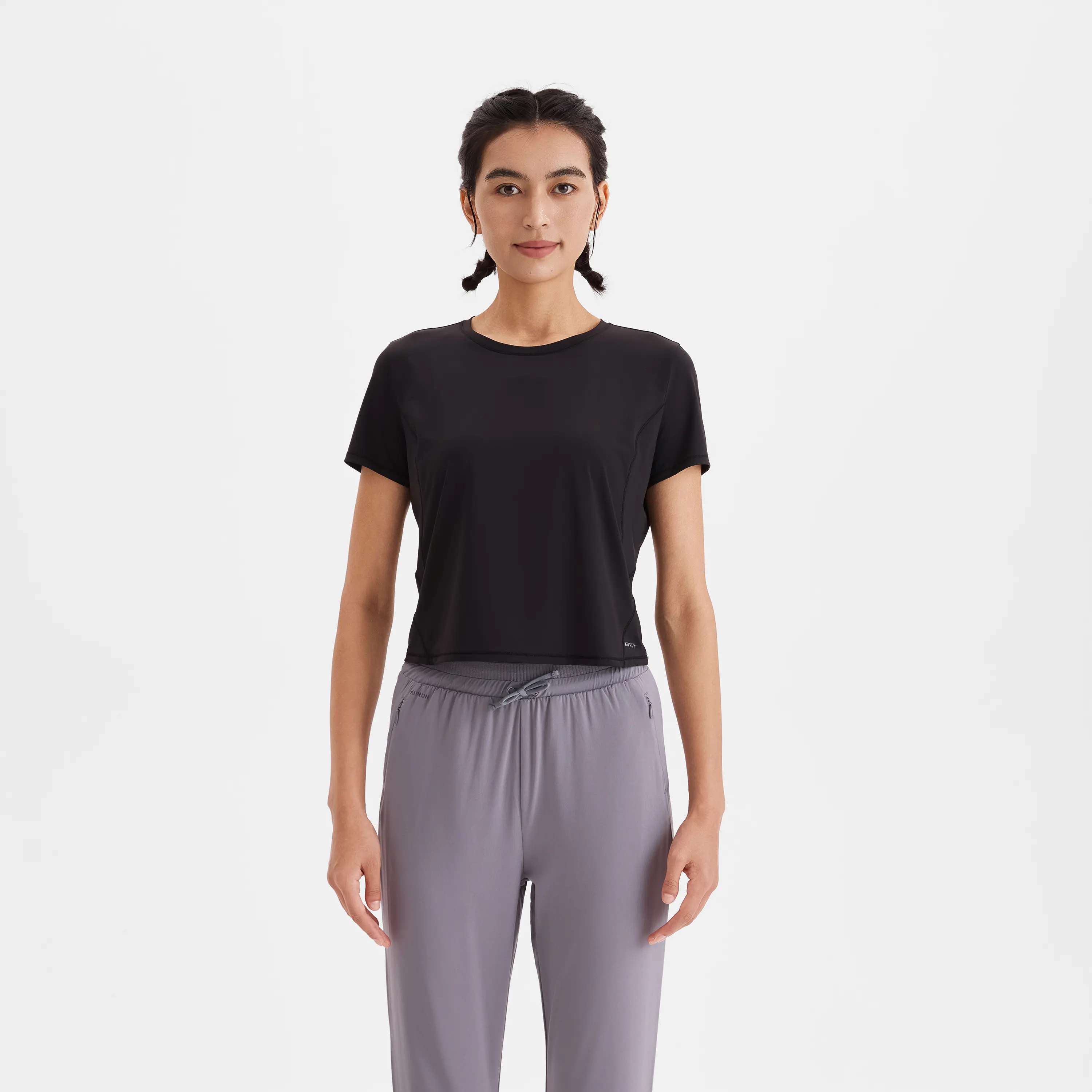 

Женская беговая футболка Kiprun с охлаждающим эффектом и защитой от солнца