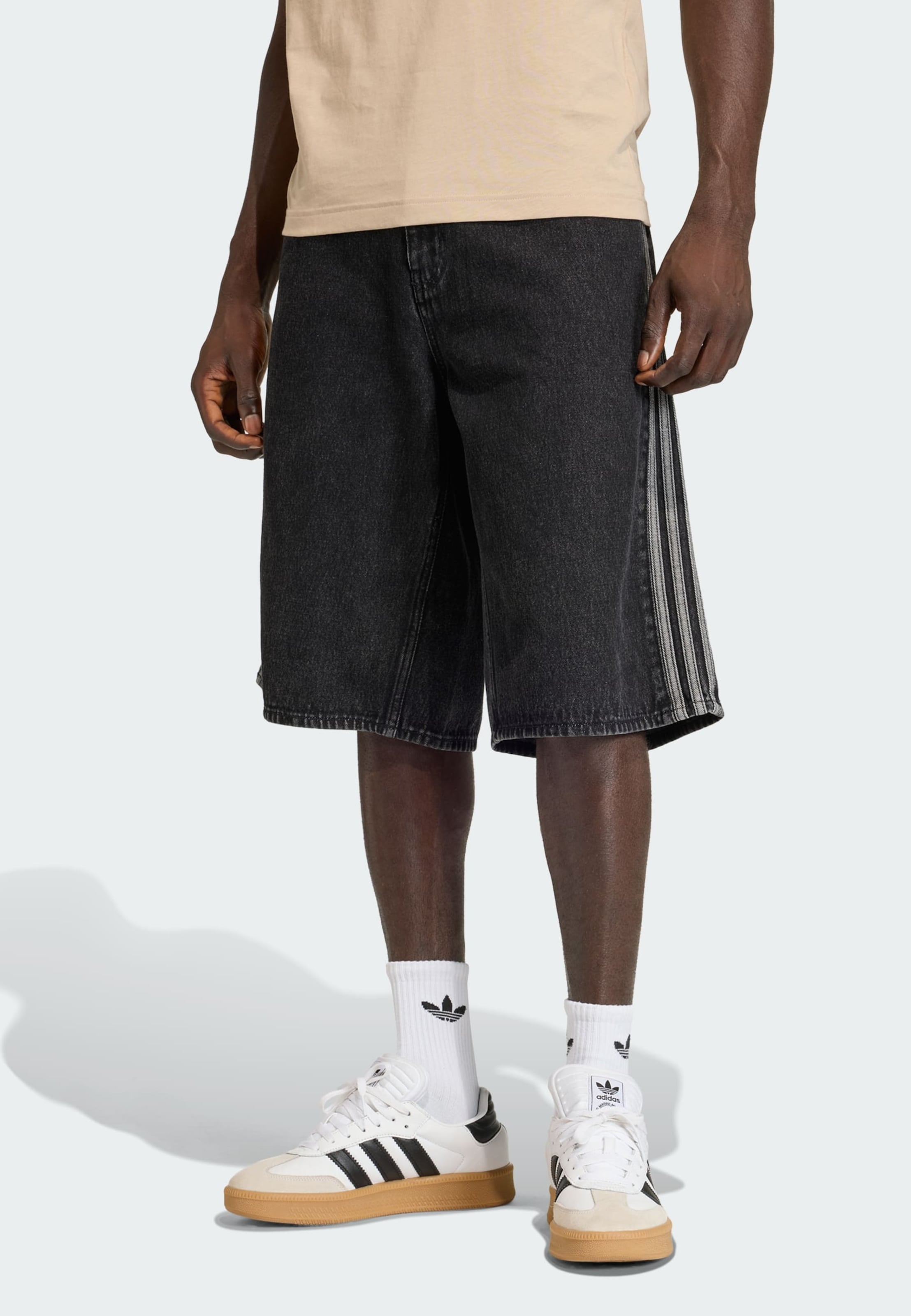 Adidas Originals Джинсовые шорты свободного кроя 'Firebird Adicolor' в черном дениме — фото 2