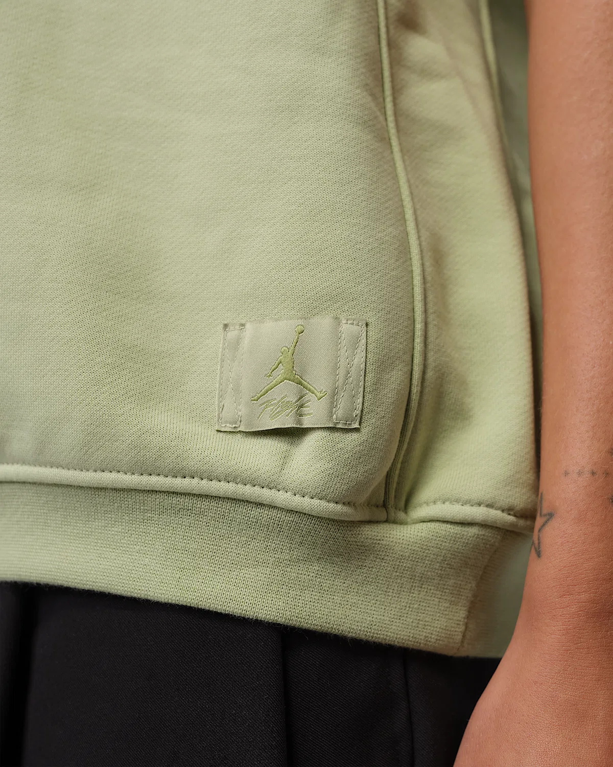 Женский жилет Jordan Flight Fleece, Olive Aura/Lawn — фото 4