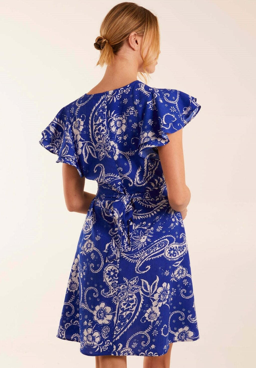 

Дневное платье FRILL SLEEVE WRAP BELTED MINI Blue Vanilla, синий