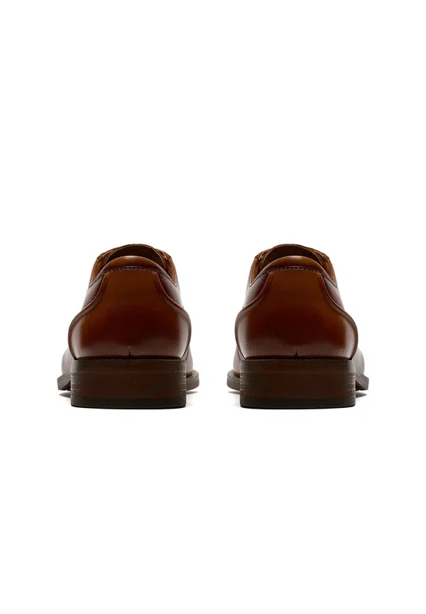 Ботинки на шнуровке Craftremi smart lace ups Clarks Originals, коричневый — фото 4
