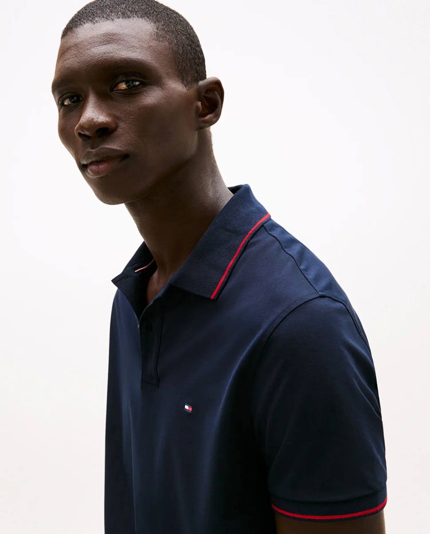 Мужская рубашка-поло с короткими рукавами, однотонная Tommy Hilfiger, темно-синий — фото 3