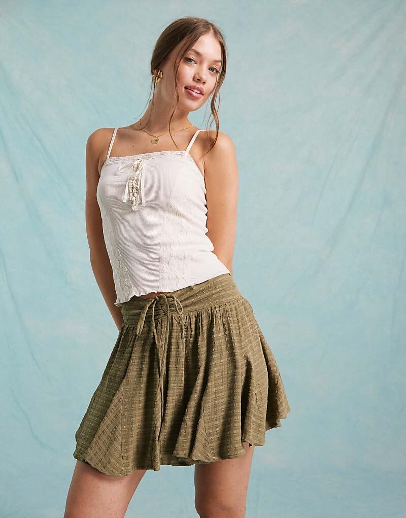 

Miss Selfridge – Мини-юбка-годе в клетку с завязкой спереди