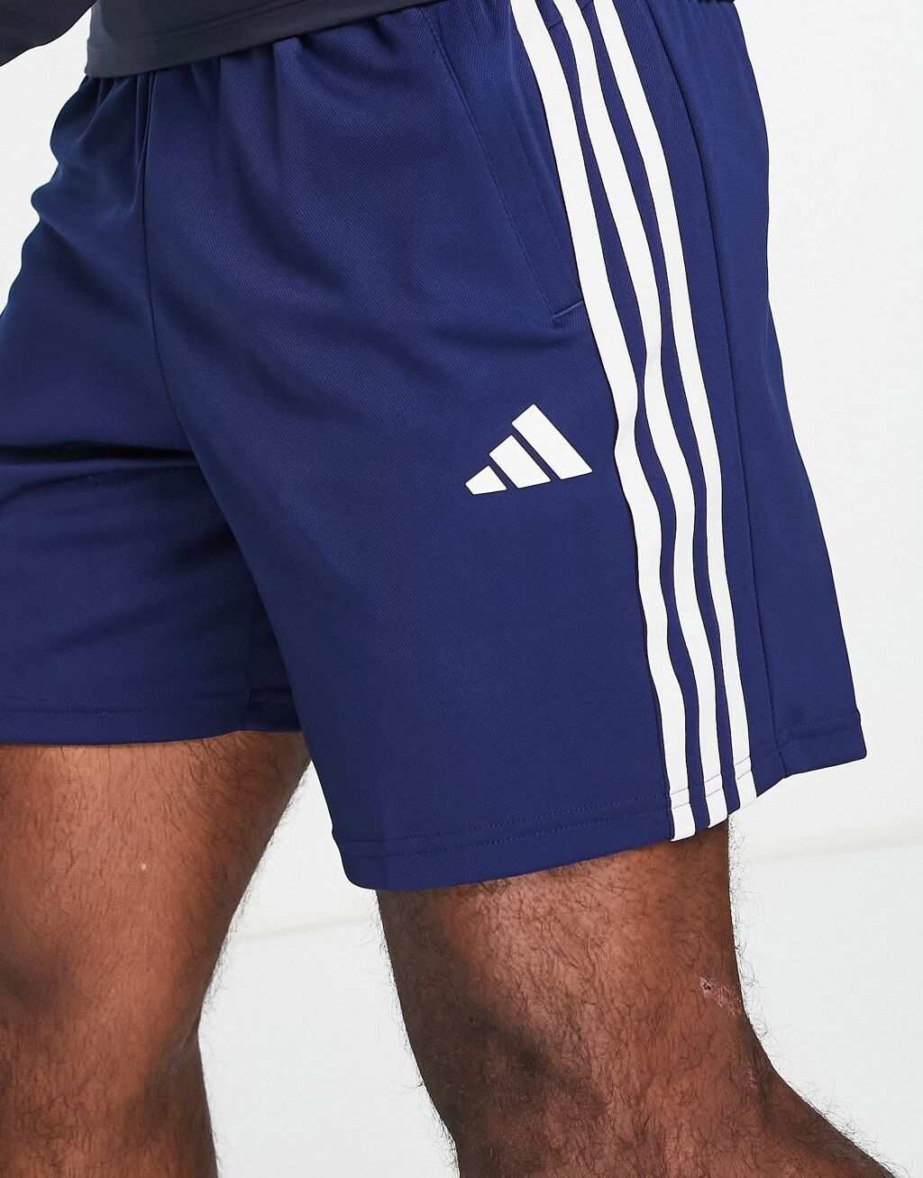 

Темно-синие шорты с 3 полосками adidas Training Train Essentials