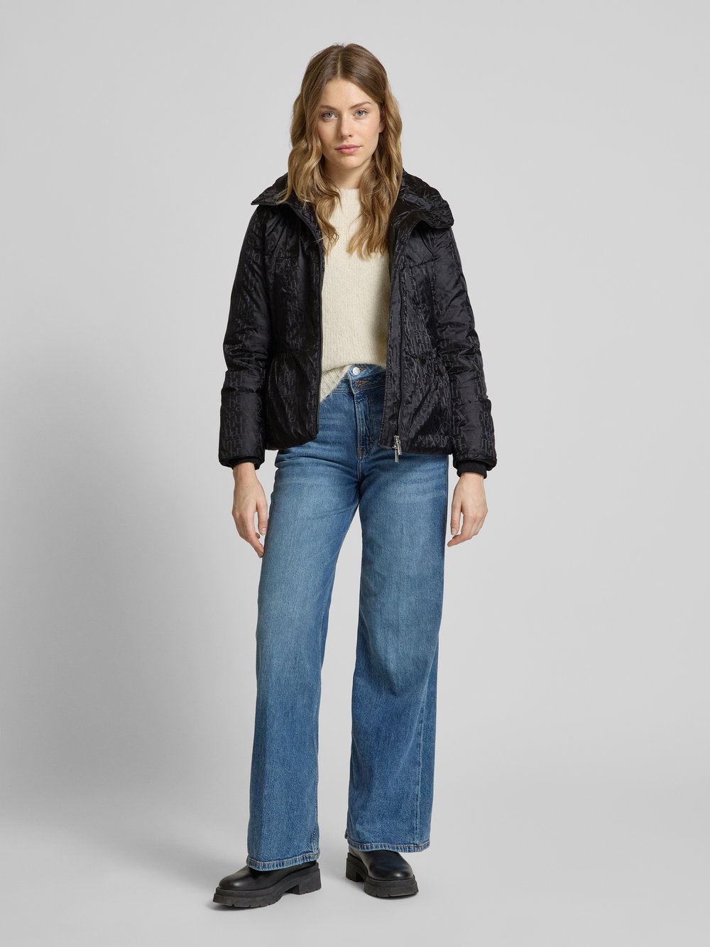 

Куртка с воротником-стойкой ARMANI EXCHANGE, черный