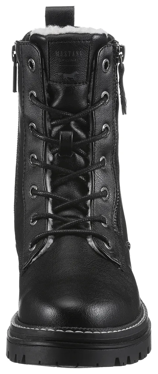 Зимние ботинки Mustang Shoes, блочный каблук, зимние ботильоны, ботинки на шнуровке, заклепки и декоративные швы, черный — фото 4