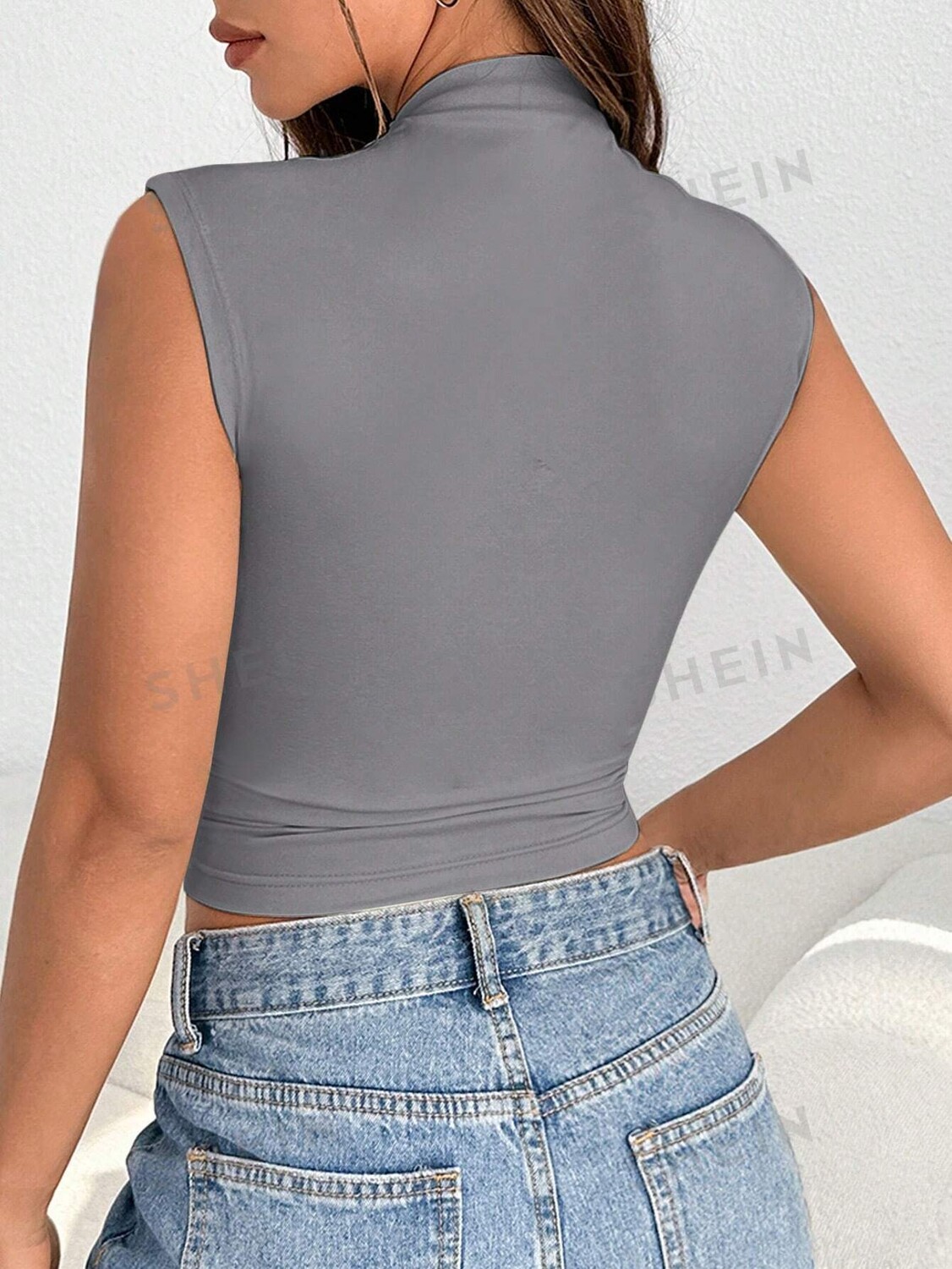 

Майка Shein Ezwear с рюшами, серый
