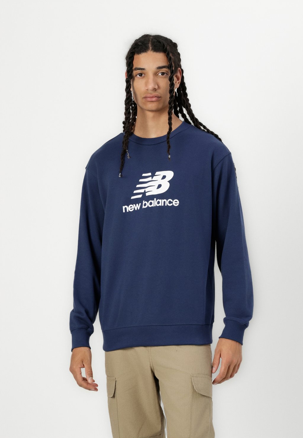 

Толстовка ESSENTIALS FRENCH LOGO CREW UNISEX New Balance, синий