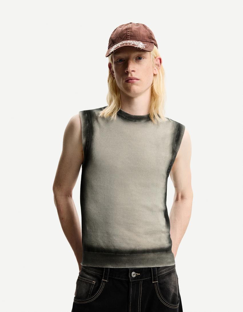 

Контрастная футболка без рукавов Bershka, белый