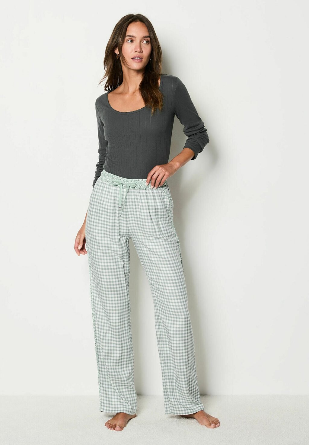 

Верх пижамы WAYDE ML Pyjama top Etam, цвет Evergreen
