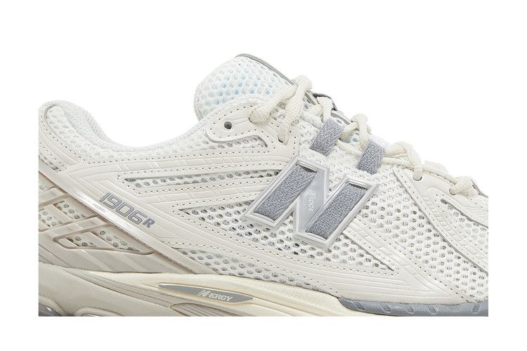 Кроссовки New Balance 1906R 'Beige Grey', кремовый — фото 3