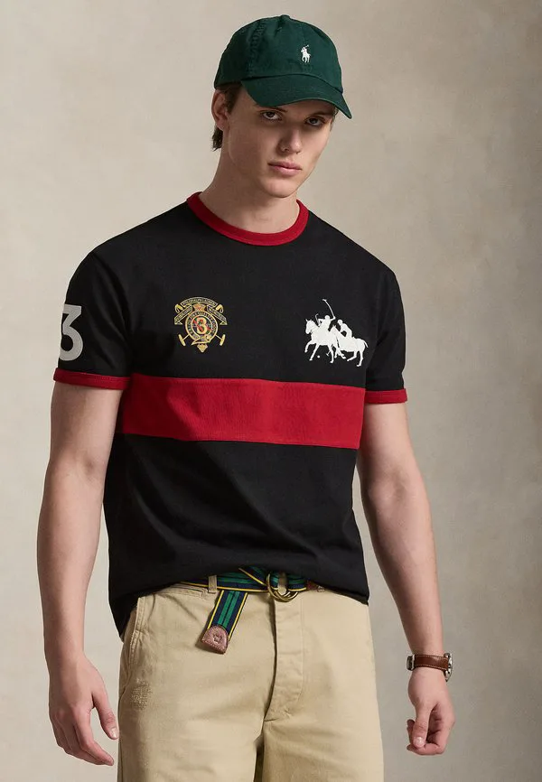 Классическая трикотажная футболка с графическим принтом. Polo Ralph Lauren, Black/Sweet Tomato