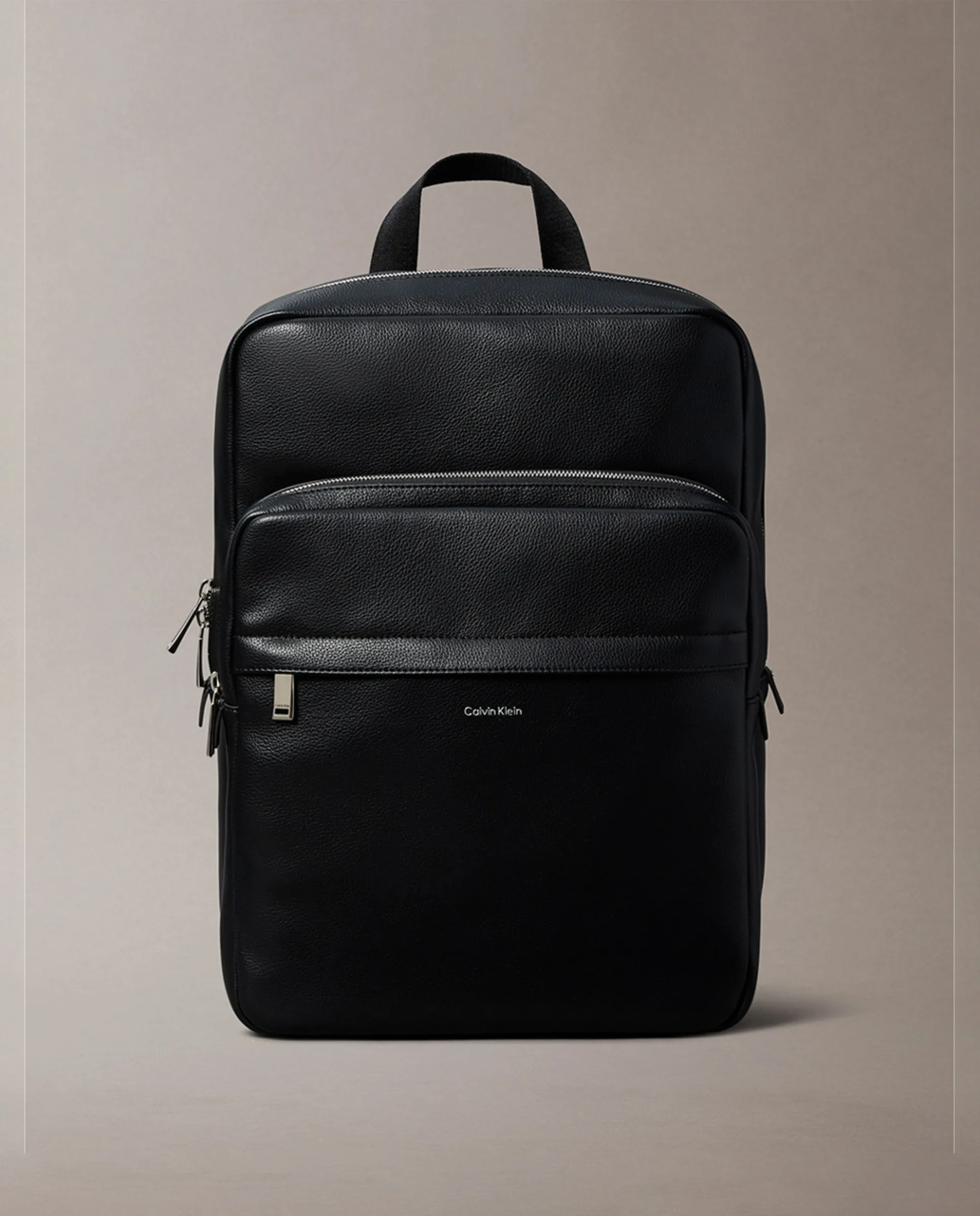 

Вытянутый рюкзак для мужчин Calvin Klein, черный