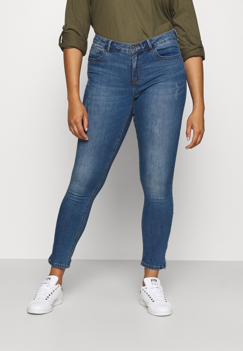 

Джинсы Skinny Fit ONLY Carmakoma