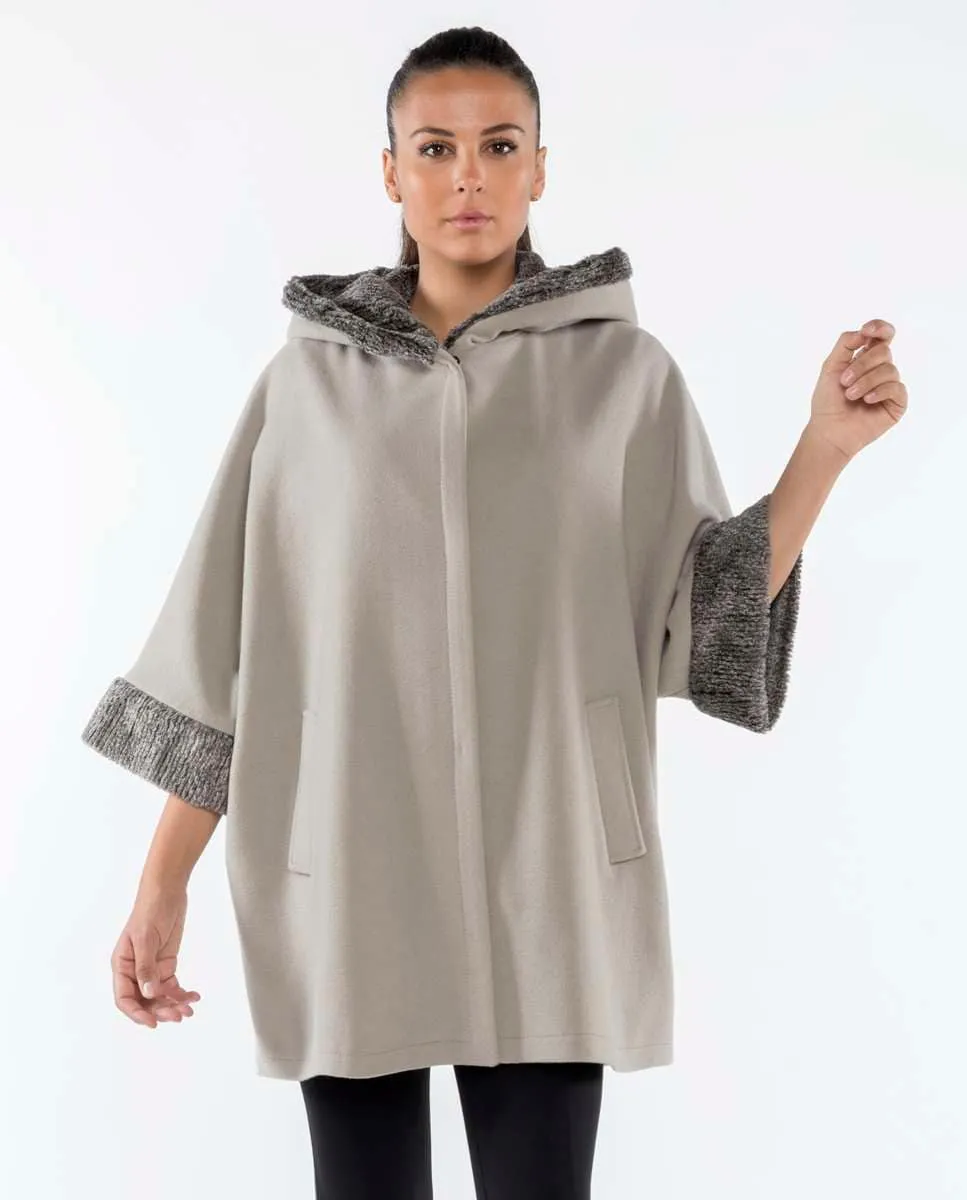 

Женский плащ с капюшоном и деталями с эффектом меха Fsh, бежевый