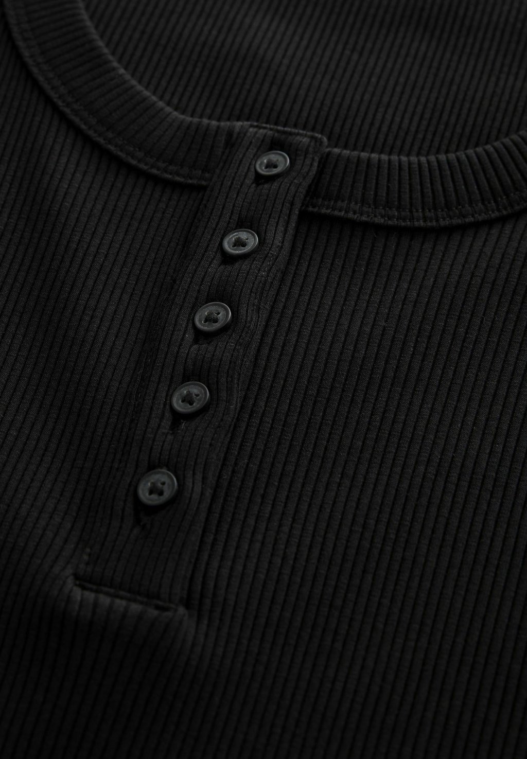 Базовая футболка PETITE FIT WIDE BUTTON Next, черный — фото 2