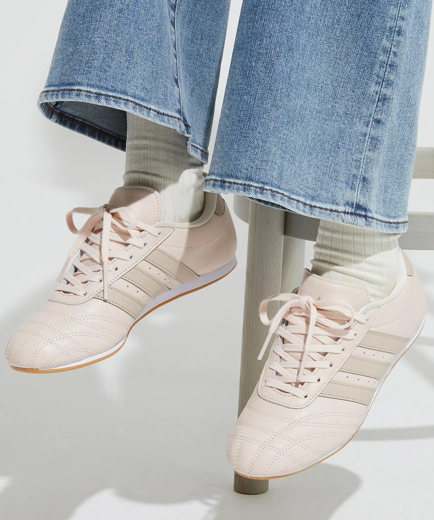 Унисекс кроссовки для тхэквондо adidas Originals кожаные розовые