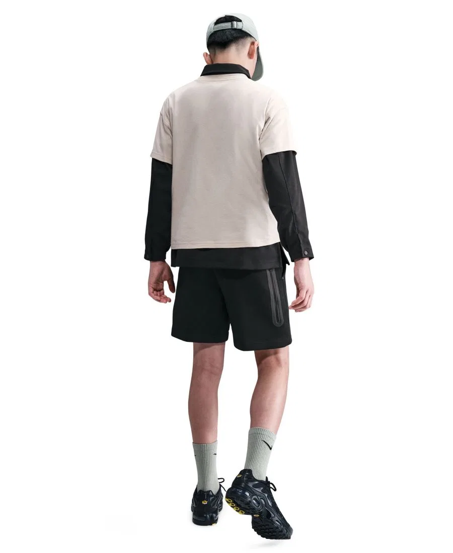 Детские спортивные флисовые шорты Sportswear Tech Fleece Shorts для мальчиков 8-20 лет Nike, черный — фото 4
