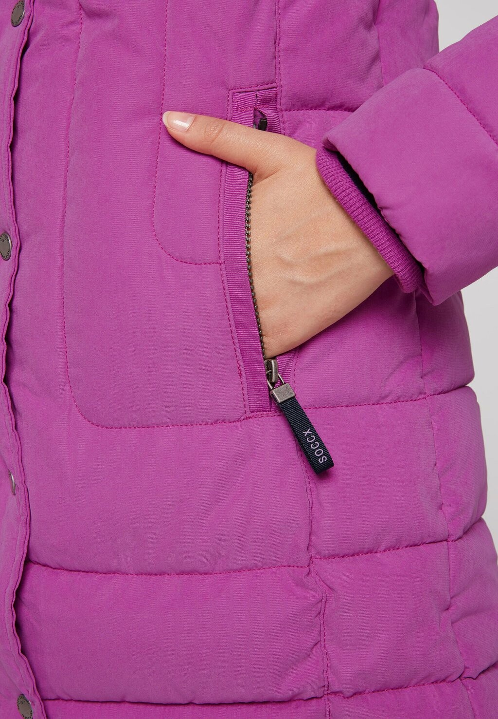 

Зимнее пальто MIT ABTRENNBARER KAPUZE Soccx, фиолетовый