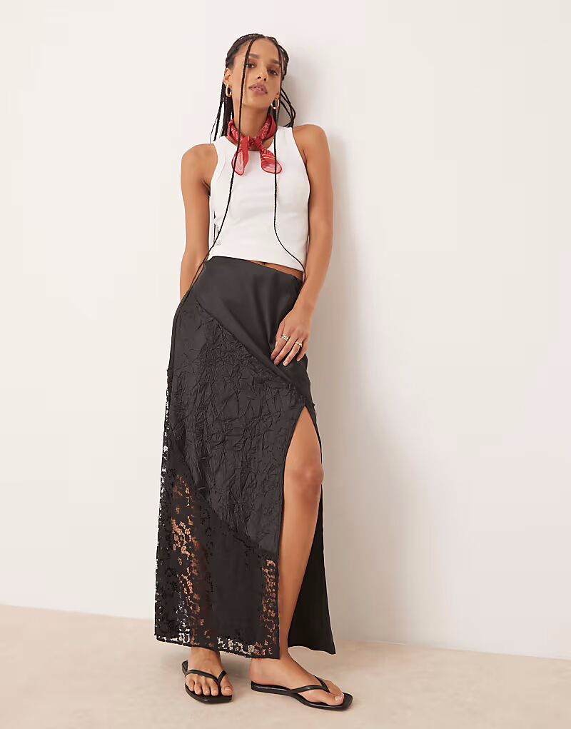 

Юбка макси из жатого атласа и кружева ASOS DESIGN черного цвета с высоким разрезом