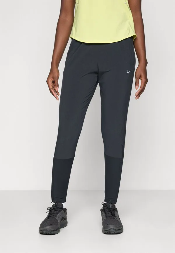 Брюки спортивного костюма swift Nike Performance, Black/Reflective Silver-Coloured