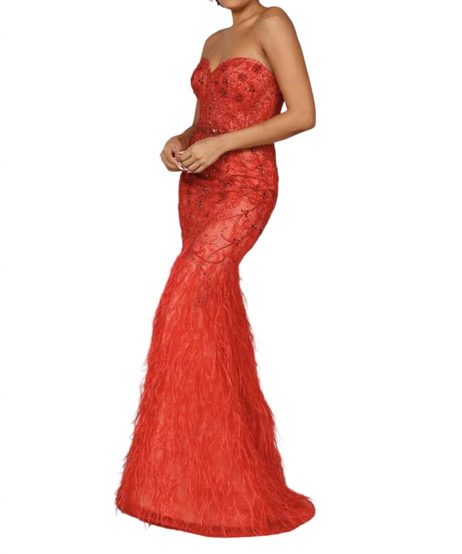 

Длинное пышное платье из тюля без бретелек красного цвета Terani Couture