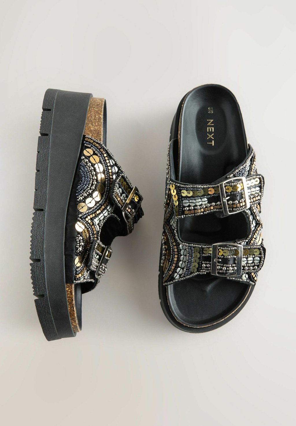 Мюли на каблуке REGULAR FIT - FOREVER COMFORT BEADED BUCKLE DETAIL Next, цвет Mottled Black — фото 3
