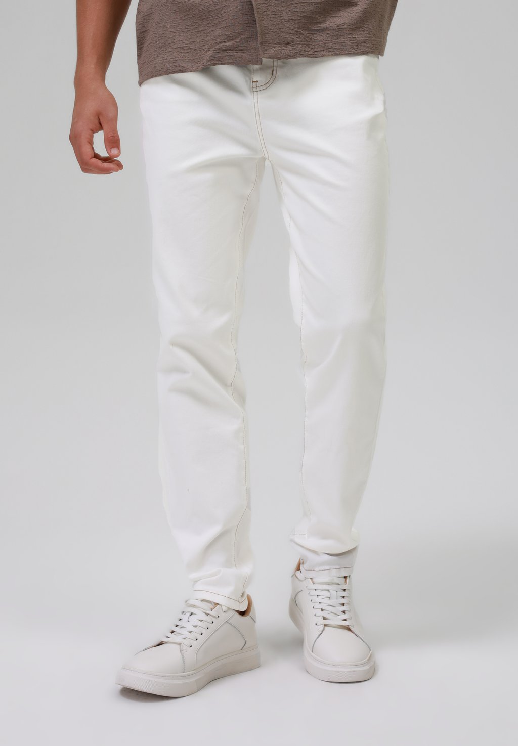 

Джинсы облегающего кроя Pier One, цвет Off White Wash