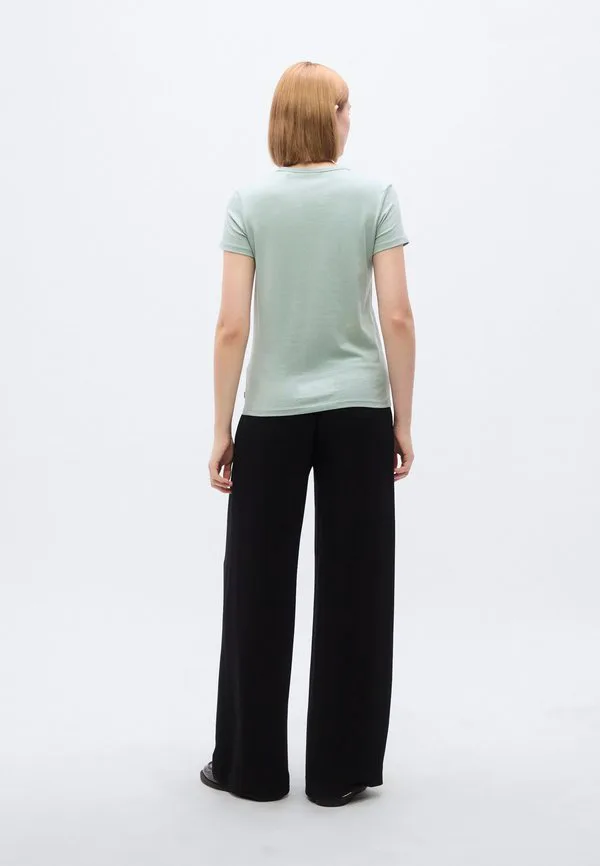 Простая футболка eventsa Boss, Light Pastel Green — фото 4